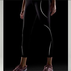 Lululemon Base Pace HR 25” reflective tights